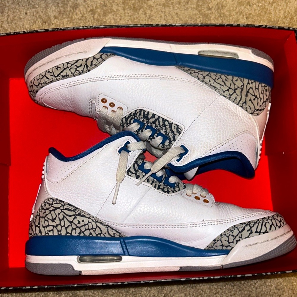 Jordan 3 Retro Wizard